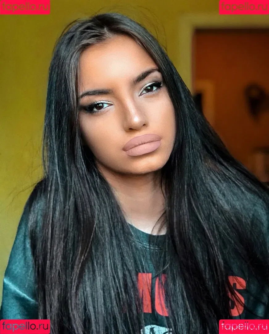 Kristina Djedovic Onlyfans Photo Gallery 