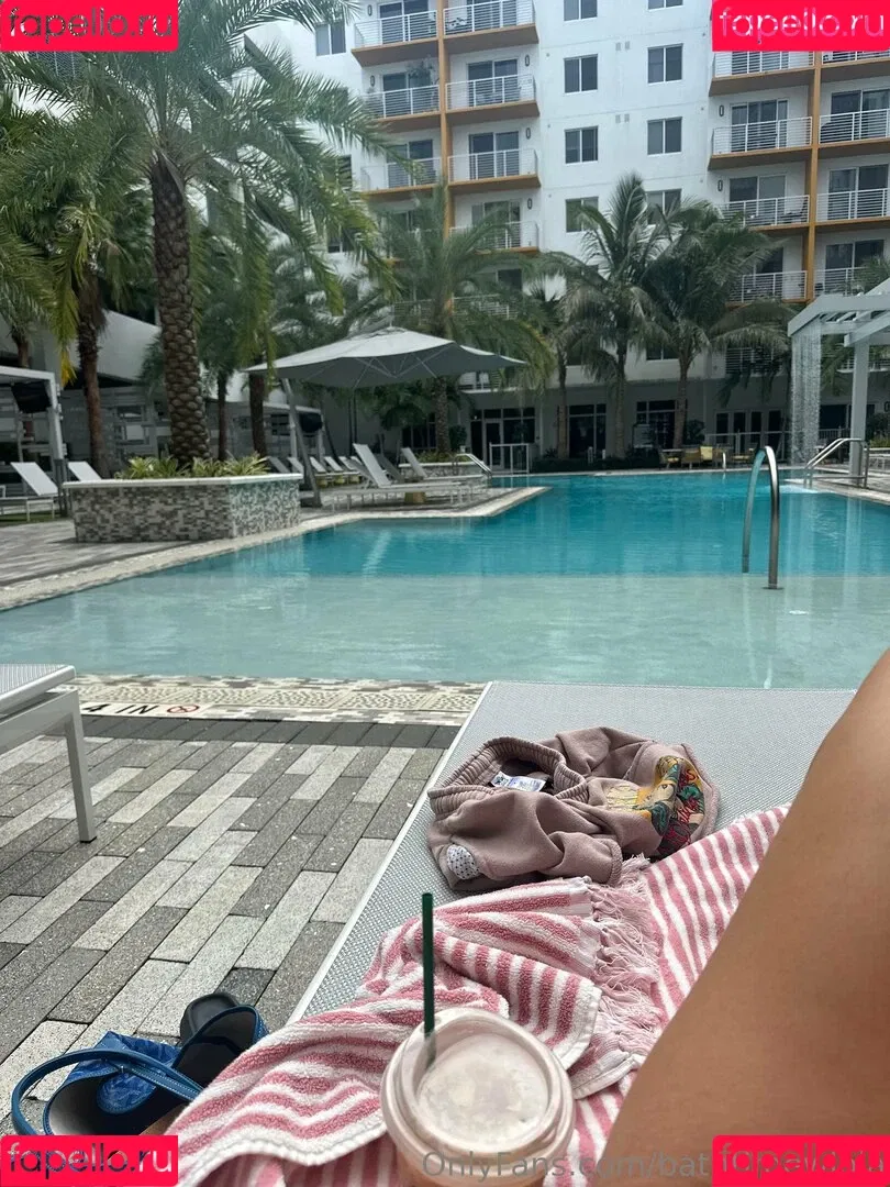 bathtimewlola Onlyfans Photo Gallery 