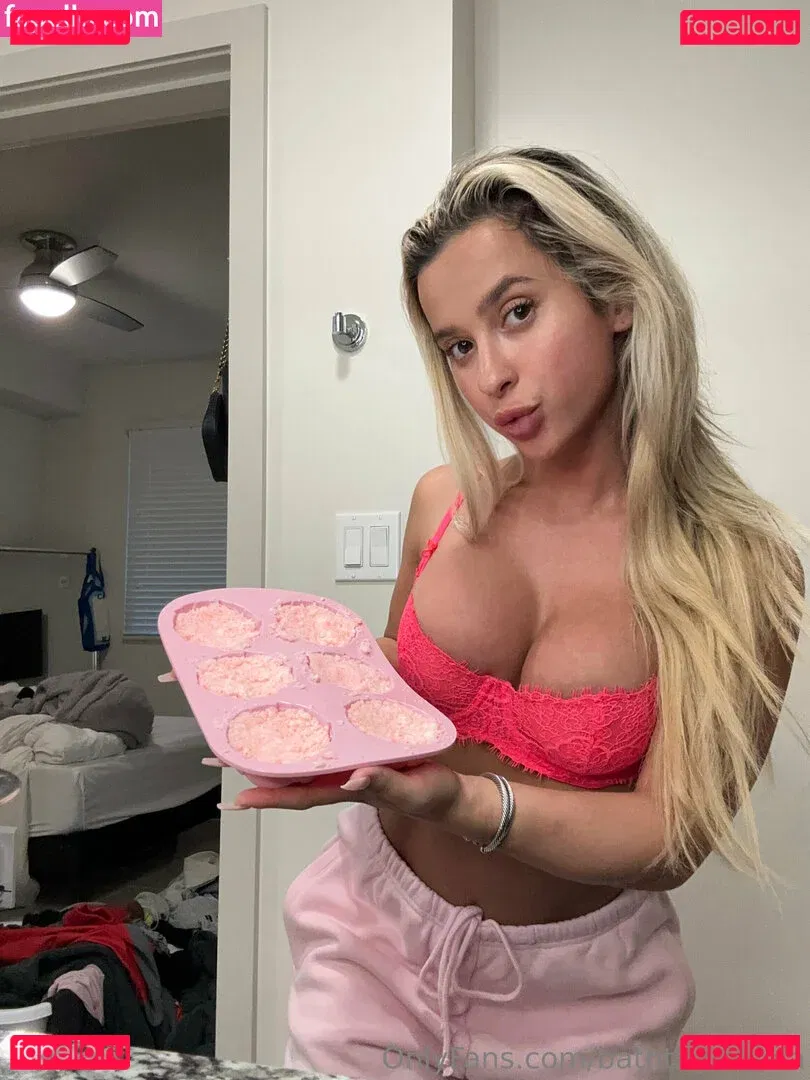 bathtimewlola Onlyfans Photo Gallery 