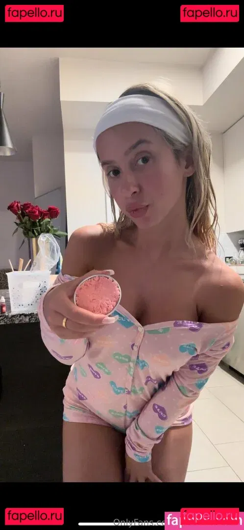 bathtimewlola Onlyfans Photo Gallery 