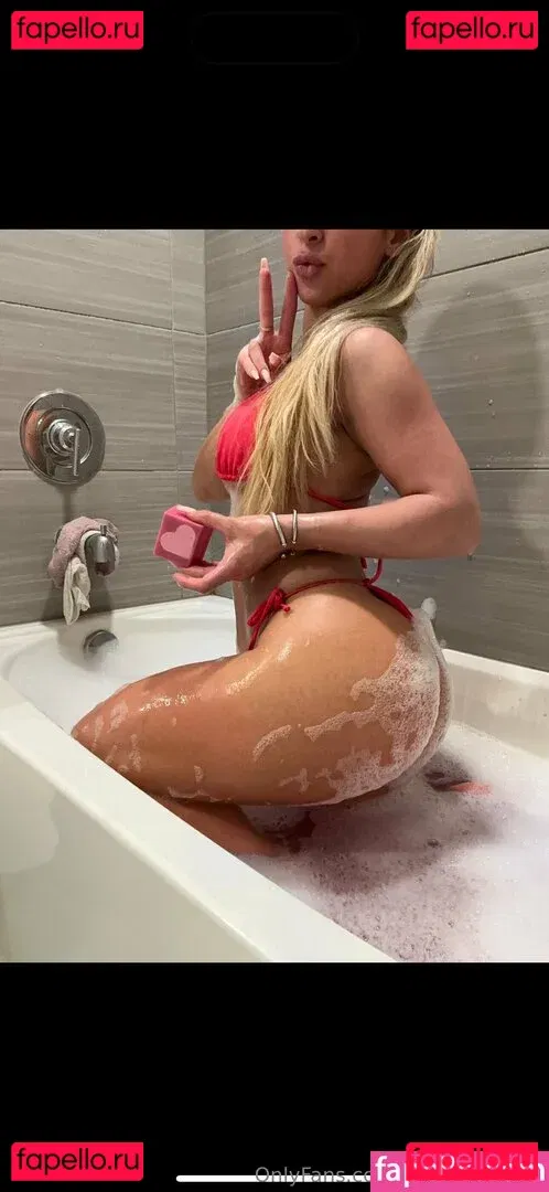 bathtimewlola Onlyfans Photo Gallery 