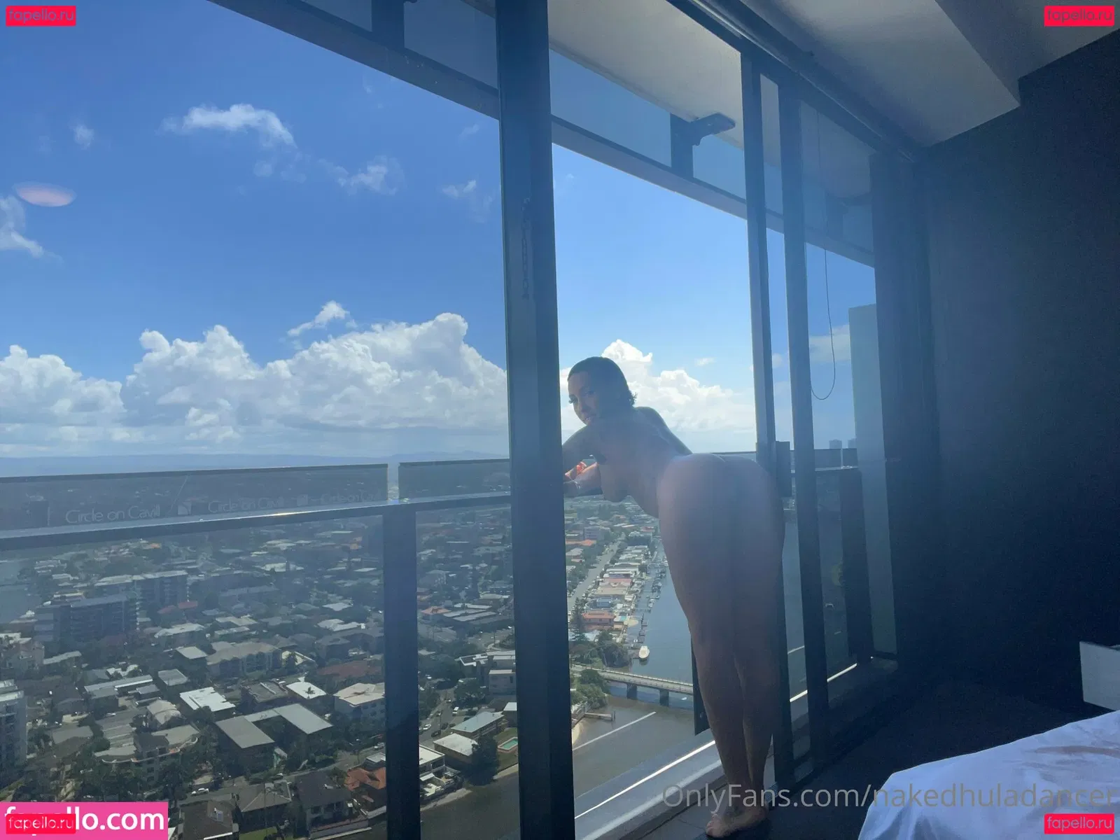 nakedhuladancer Onlyfans Photo Gallery 