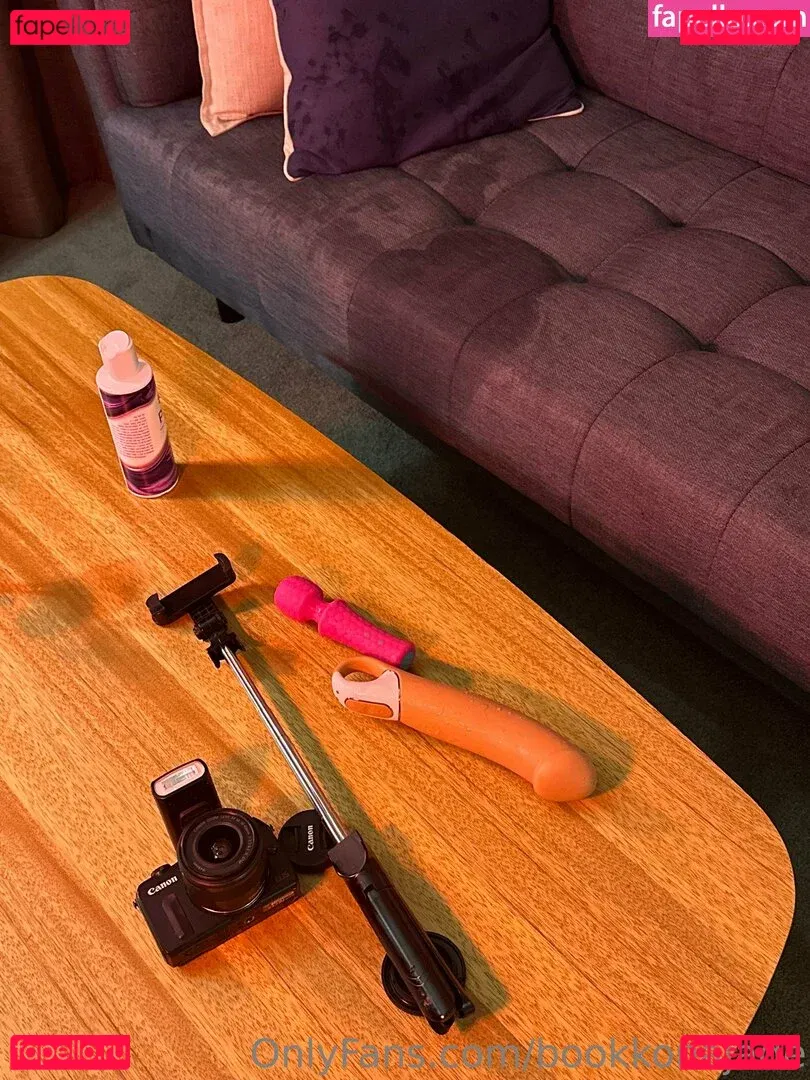 nakedhuladancer Onlyfans Photo Gallery 