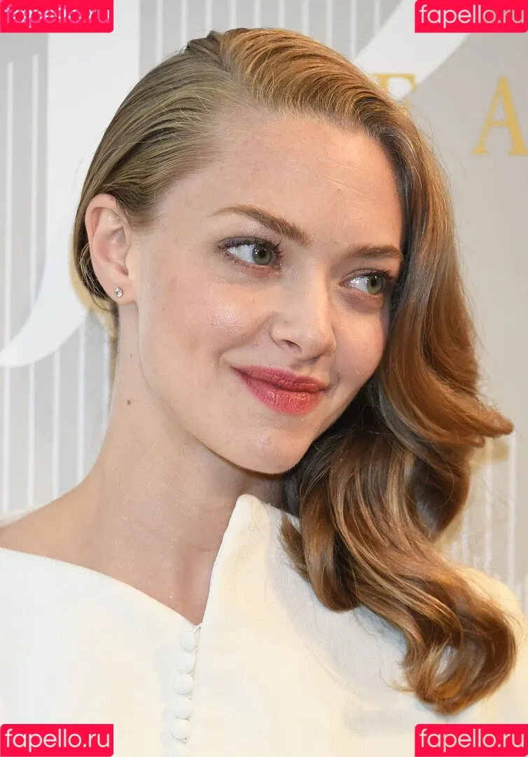 Amanda Seyfried Onlyfans Photo Gallery 