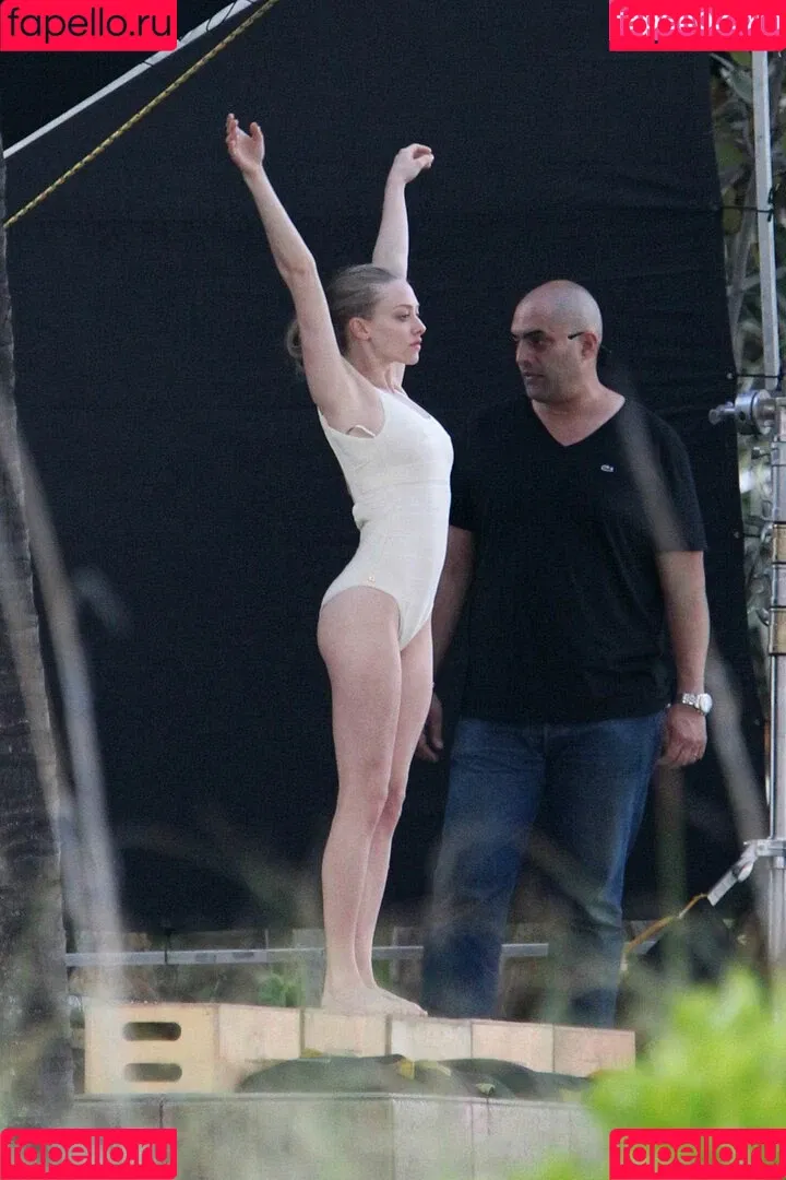Amanda Seyfried Onlyfans Photo Gallery 