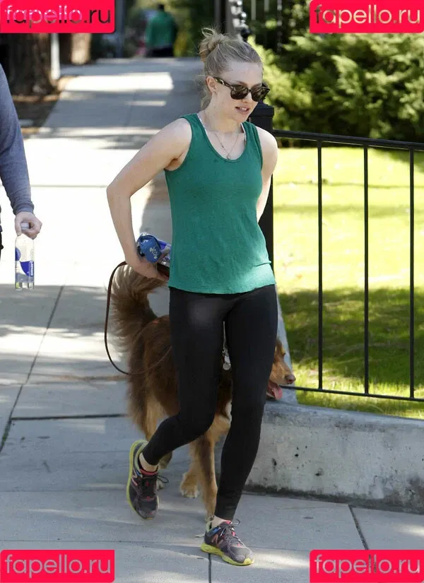 Amanda Seyfried Onlyfans Photo Gallery 