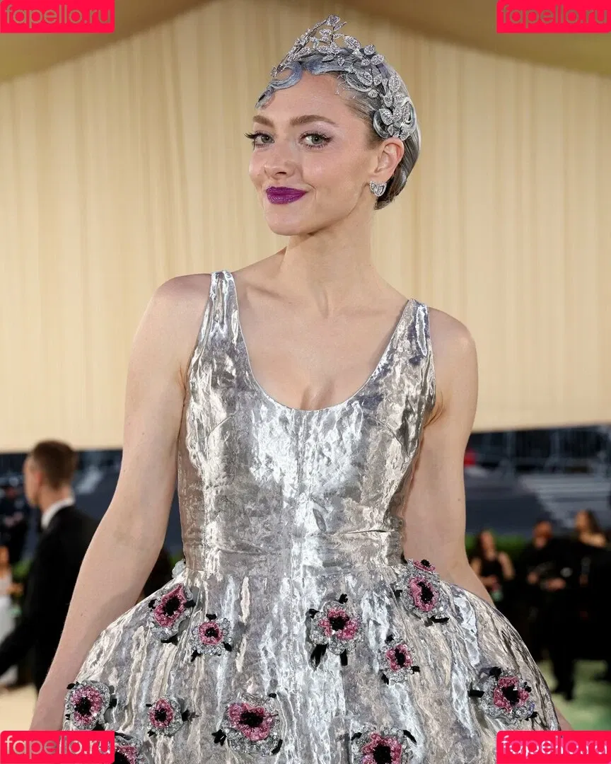 Amanda Seyfried Onlyfans Photo Gallery 