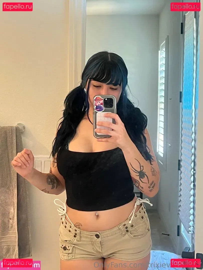 trixievenus777 Onlyfans Photo Gallery 