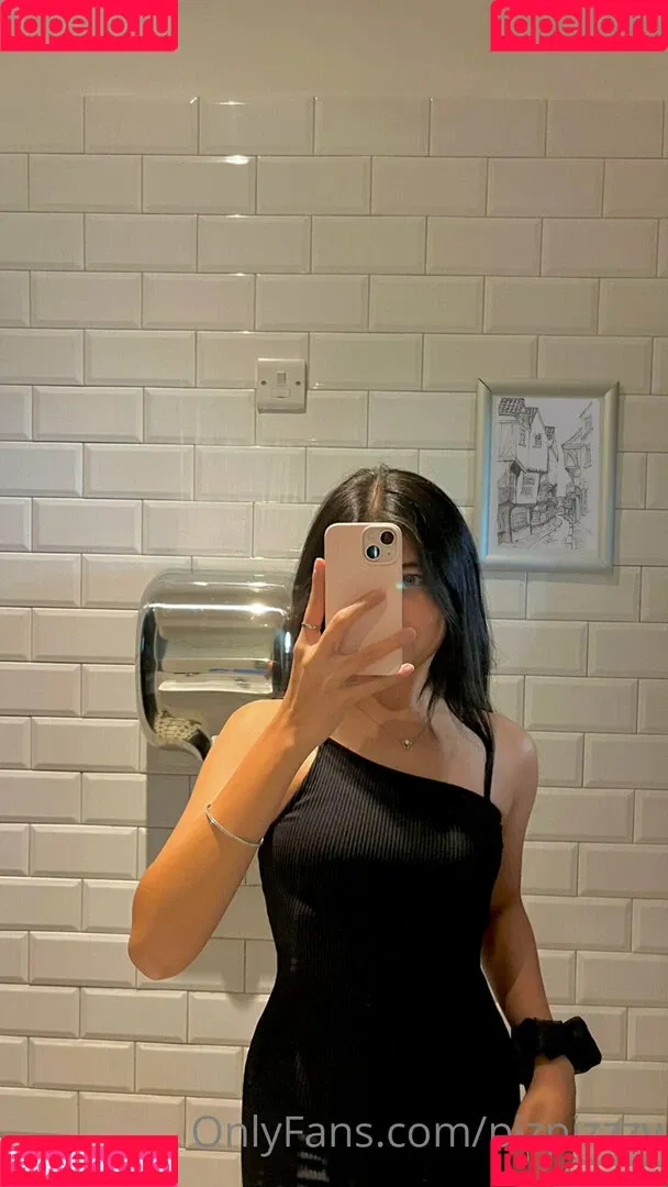 pizpizzzy Onlyfans Photo Gallery 