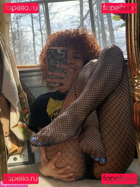 Sinister Simone Onlyfans Photo Gallery 