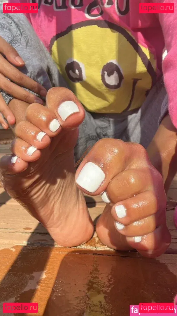 Sinister Simone Onlyfans Photo Gallery 