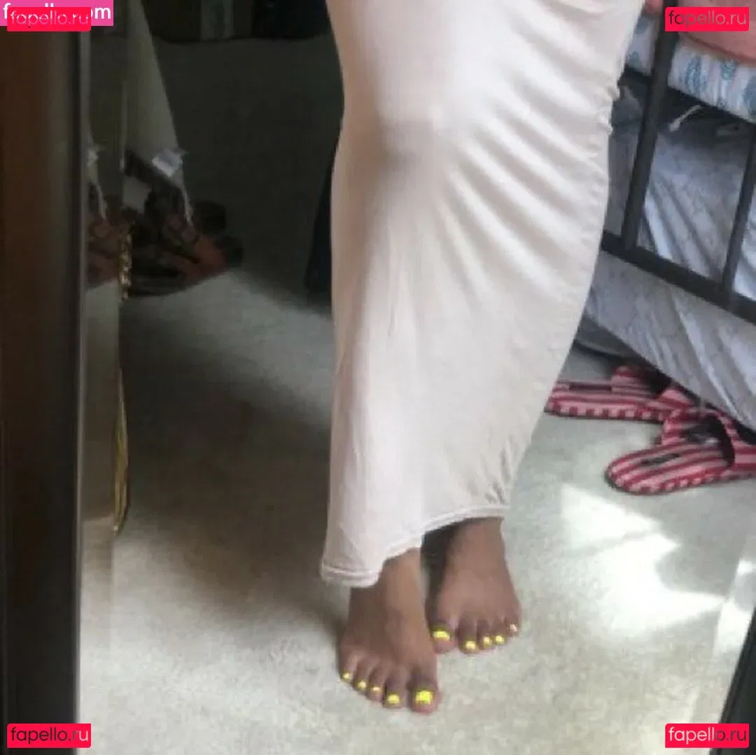 Sinister Simone Onlyfans Photo Gallery 