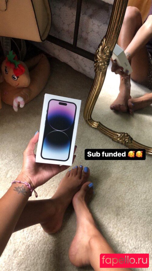 Sinister Simone Nude Onlyfans Photo 4