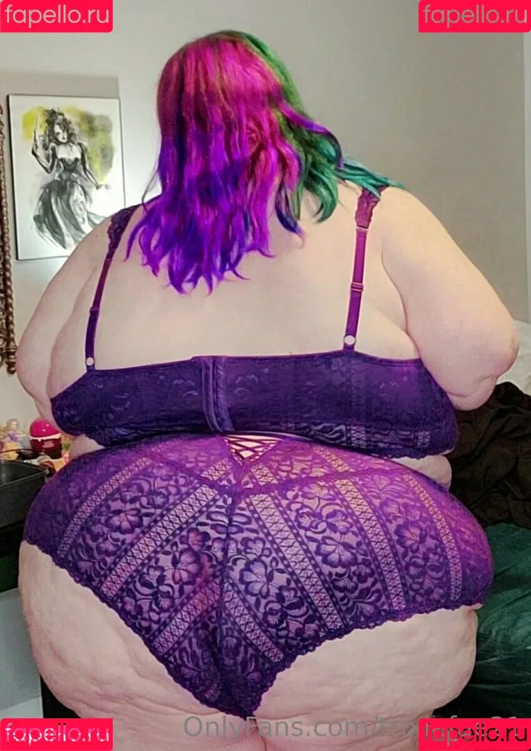 trixiefae21 Onlyfans Photo Gallery 