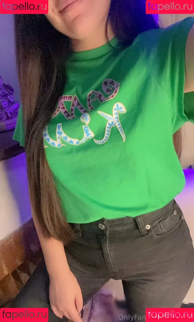 mmel7 Onlyfans Photo Gallery 