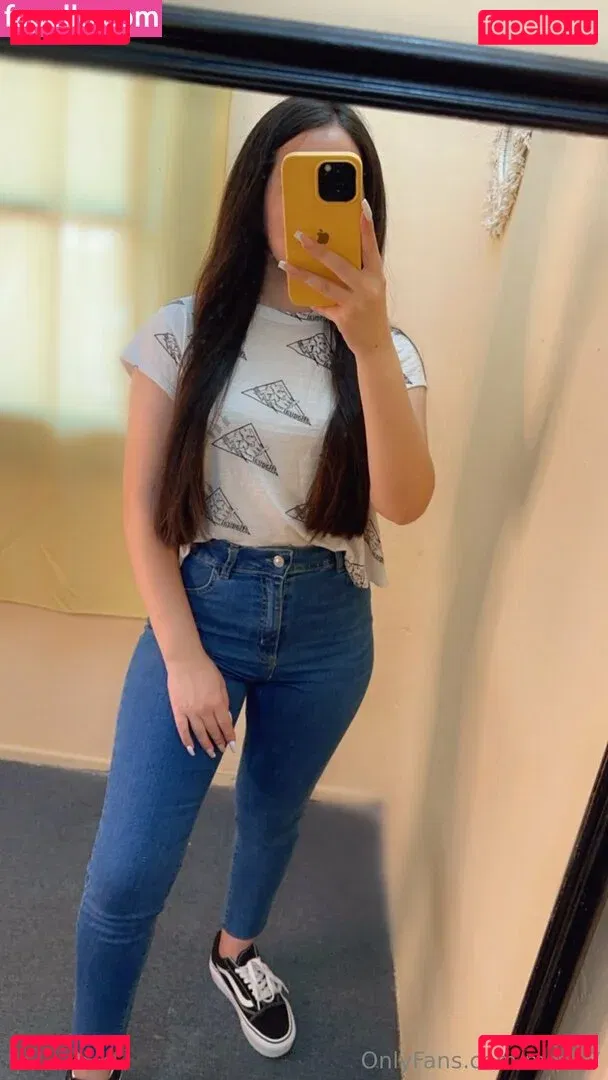 mmel7 Onlyfans Photo Gallery 