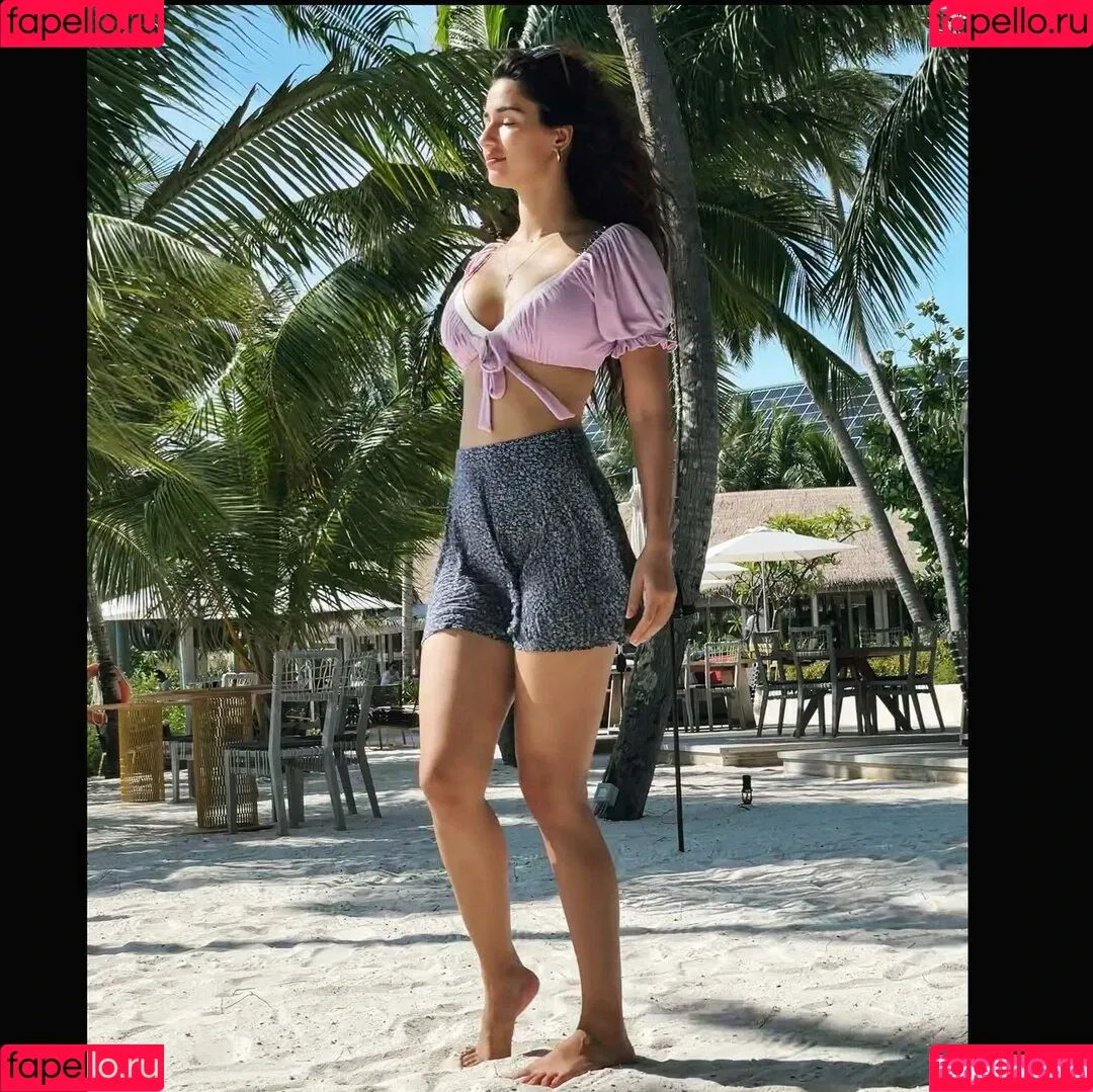 Disha Patani Onlyfans Photo Gallery 