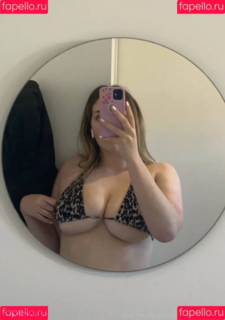 skyeeross Onlyfans Photo Gallery 
