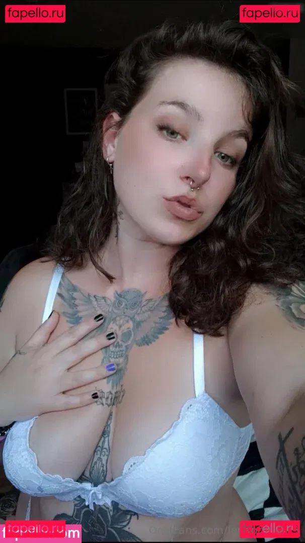 Lenaofficial Onlyfans Photo Gallery 