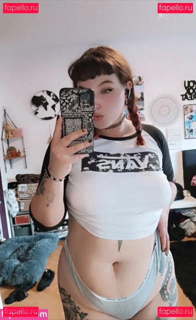 Lenaofficial Onlyfans Photo Gallery 