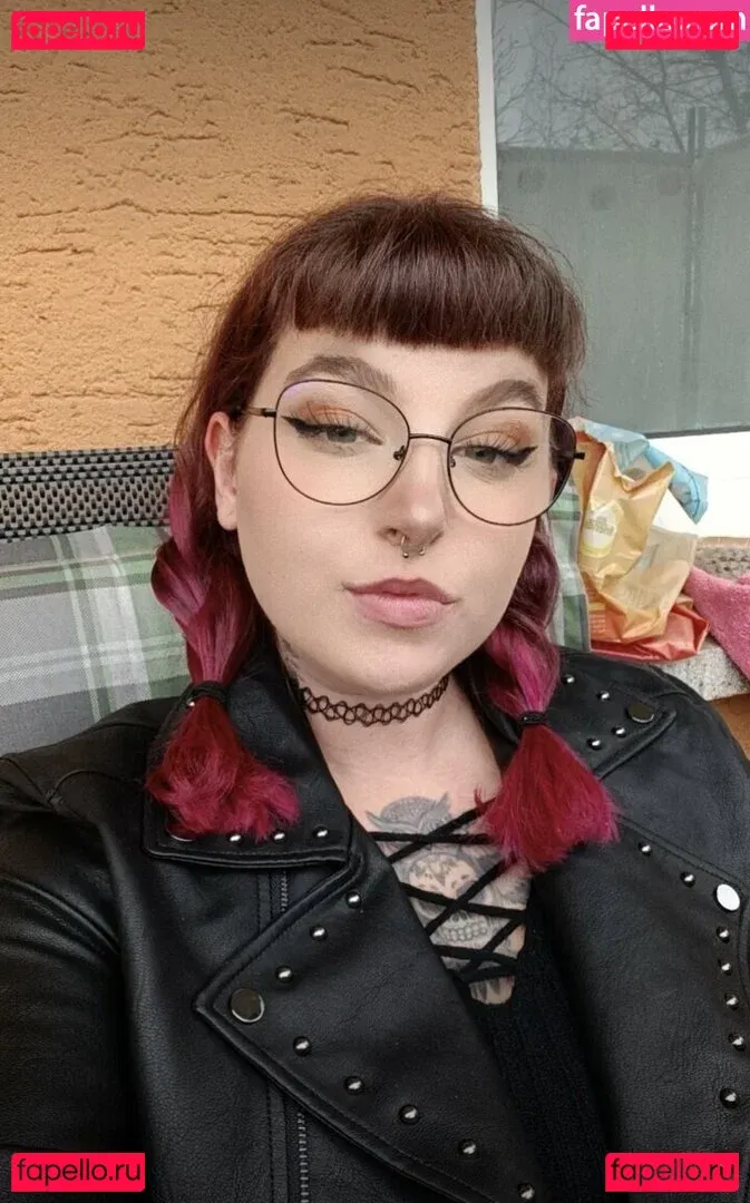 Lenaofficial Onlyfans Photo Gallery 