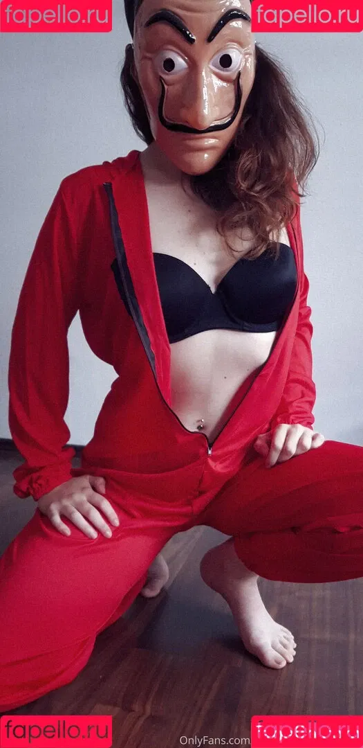 Lisa Bumble Onlyfans Photo Gallery 