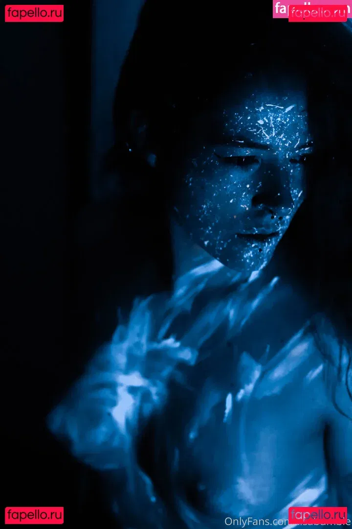 Lisa Bumble Onlyfans Photo Gallery 