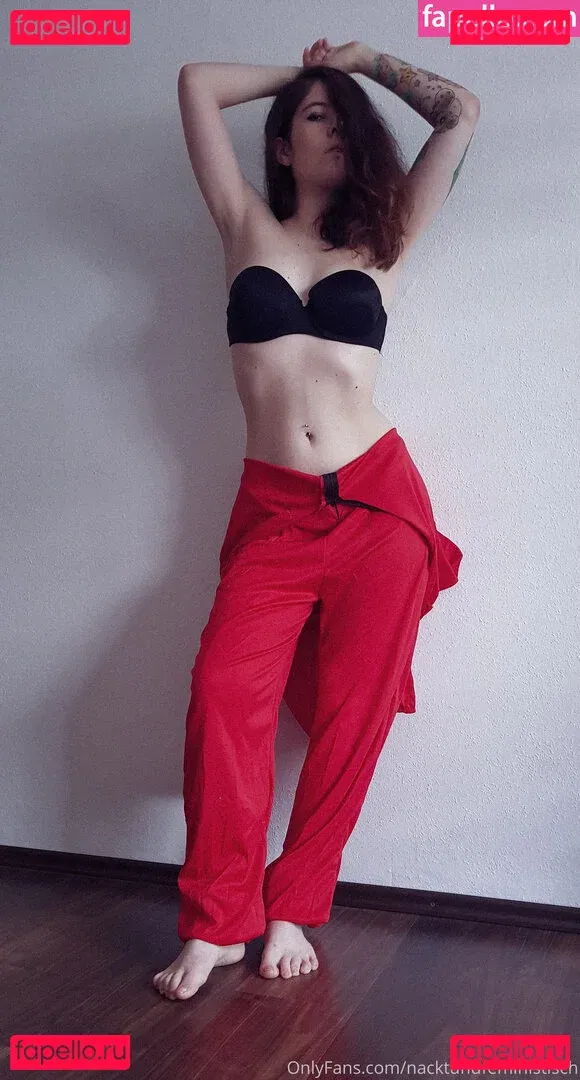 Lisa Bumble Onlyfans Photo Gallery 