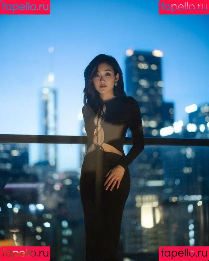 Karen Fukuhara Onlyfans Photo Gallery 