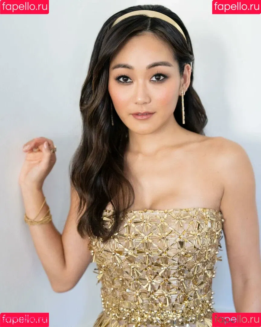 Karen Fukuhara Onlyfans Photo Gallery 