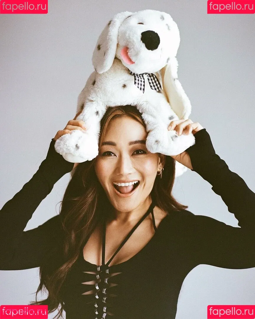 Karen Fukuhara Onlyfans Photo Gallery 