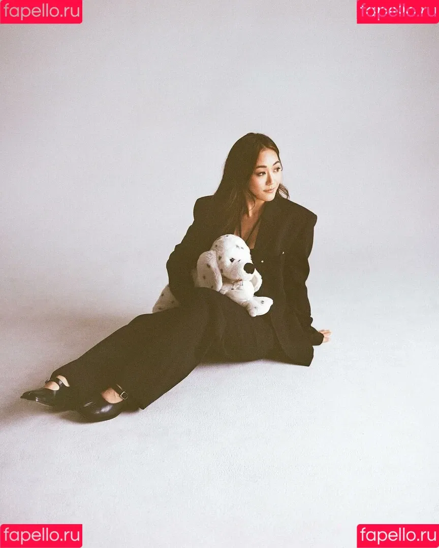 Karen Fukuhara Onlyfans Photo Gallery 
