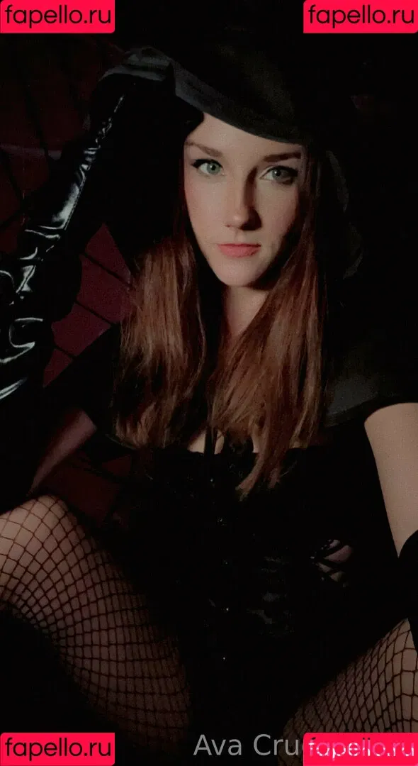 avacruciofree Onlyfans Photo Gallery 