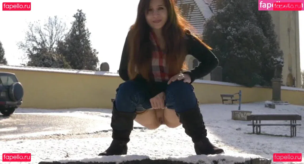 Olesya Rulin Onlyfans Photo Gallery 