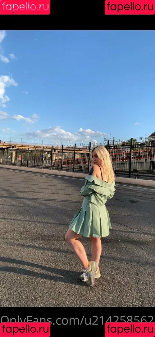 thedakotaa Onlyfans Photo Gallery 