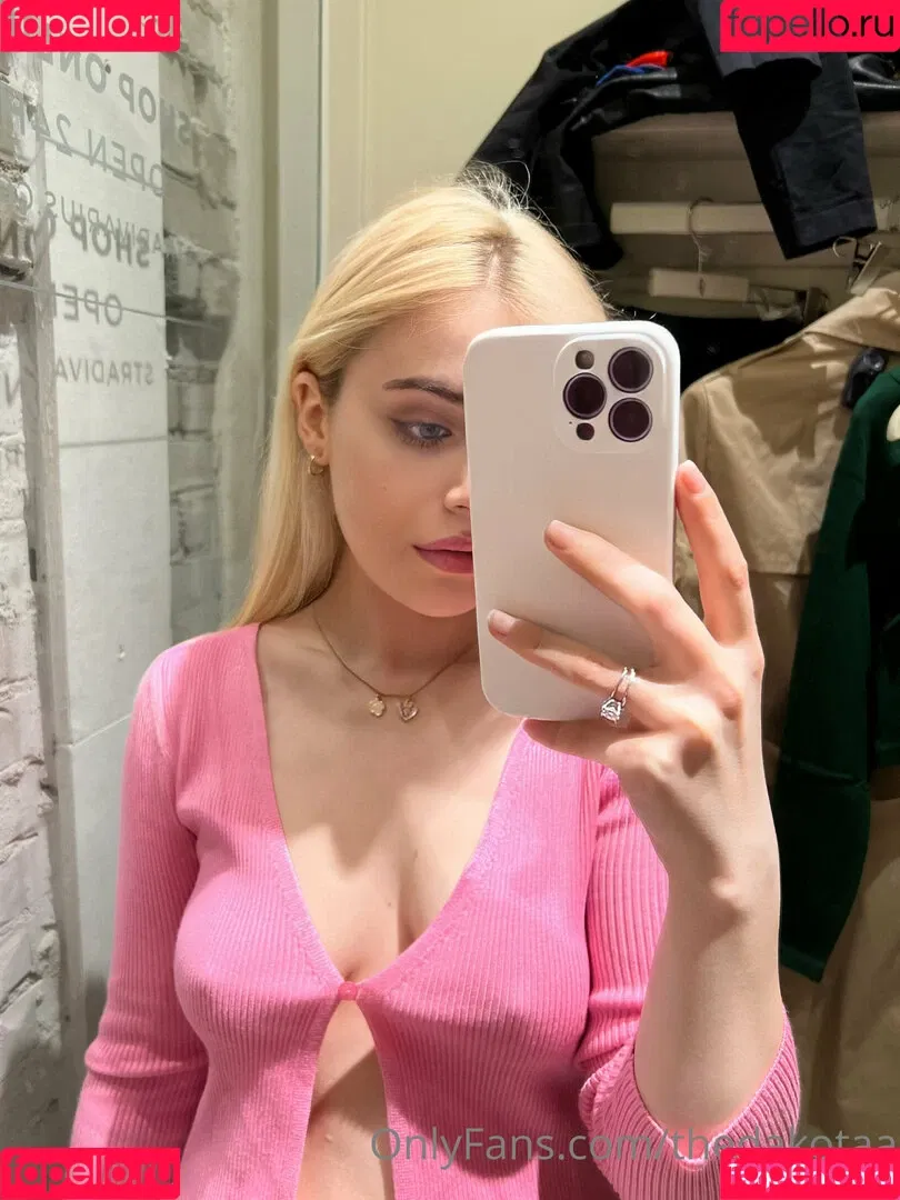thedakotaa Onlyfans Photo Gallery 