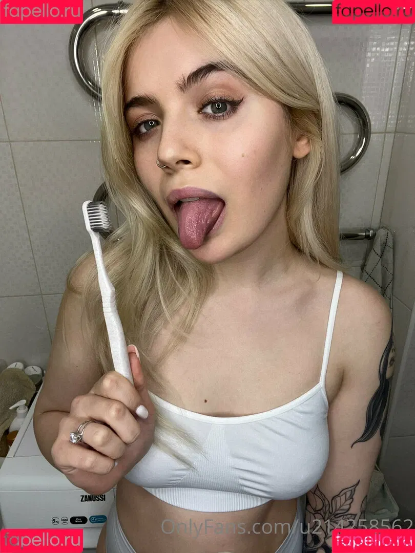 thedakotaa Onlyfans Photo Gallery 
