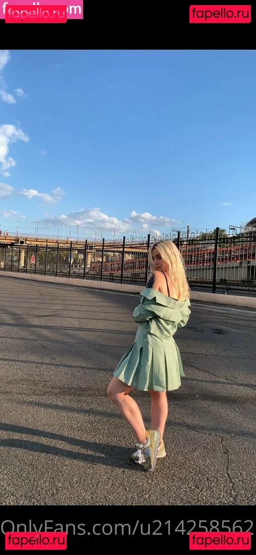 thedakotaa Onlyfans Photo Gallery 