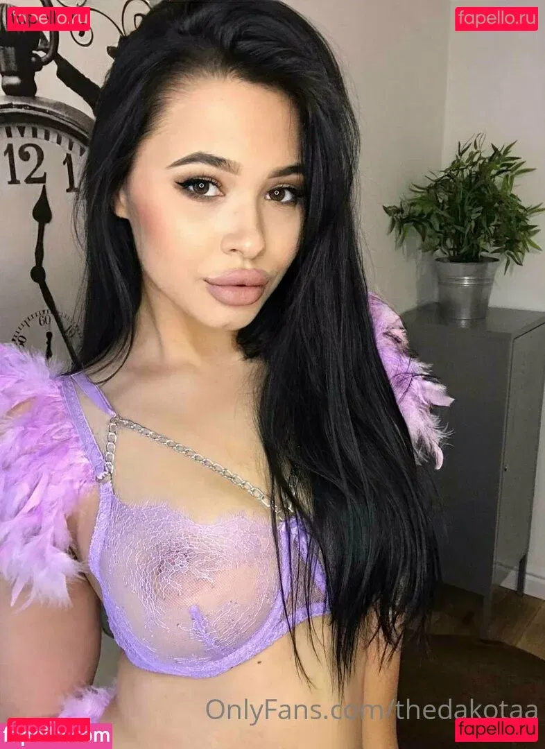 thedakotaa Onlyfans Photo Gallery 