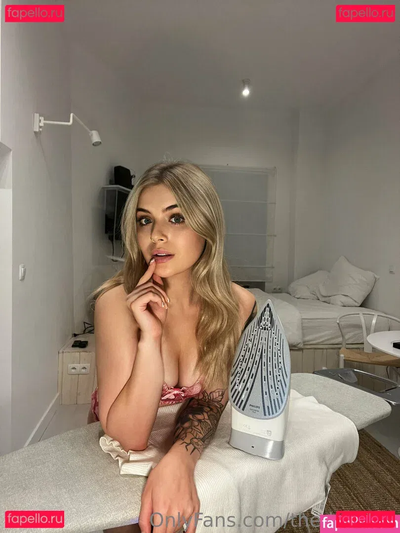 thedakotaa Onlyfans Photo Gallery 