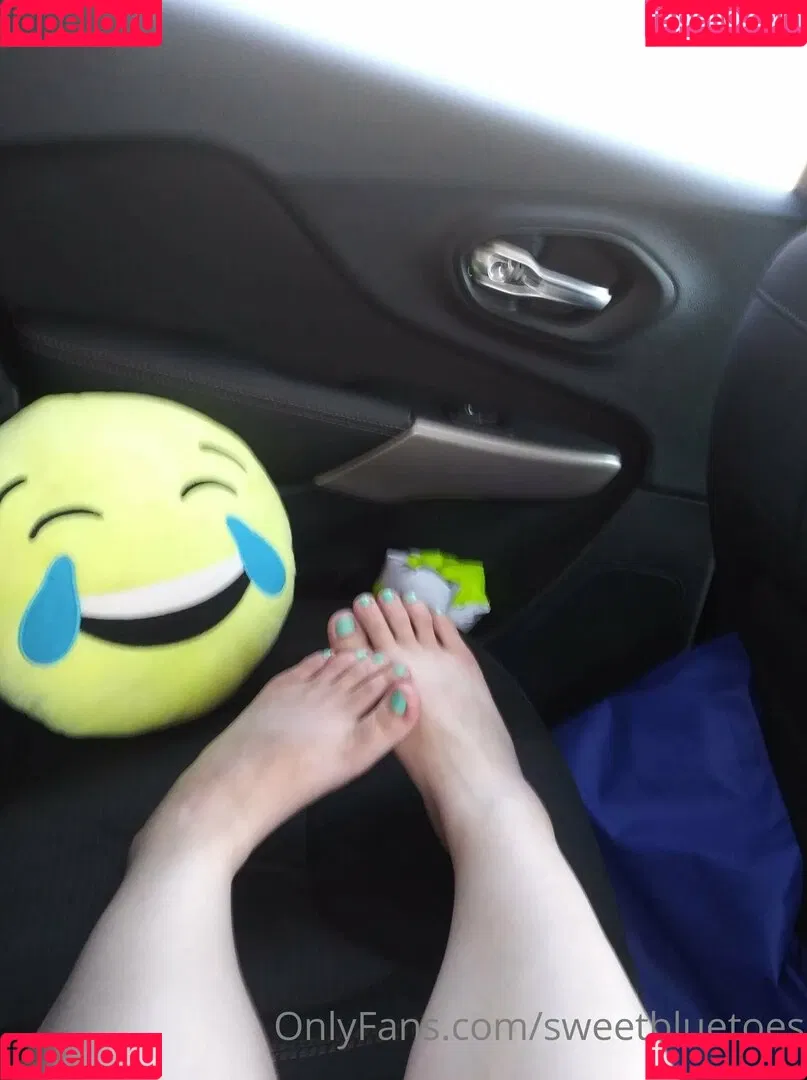 sweetbluetoes Onlyfans Photo Gallery 