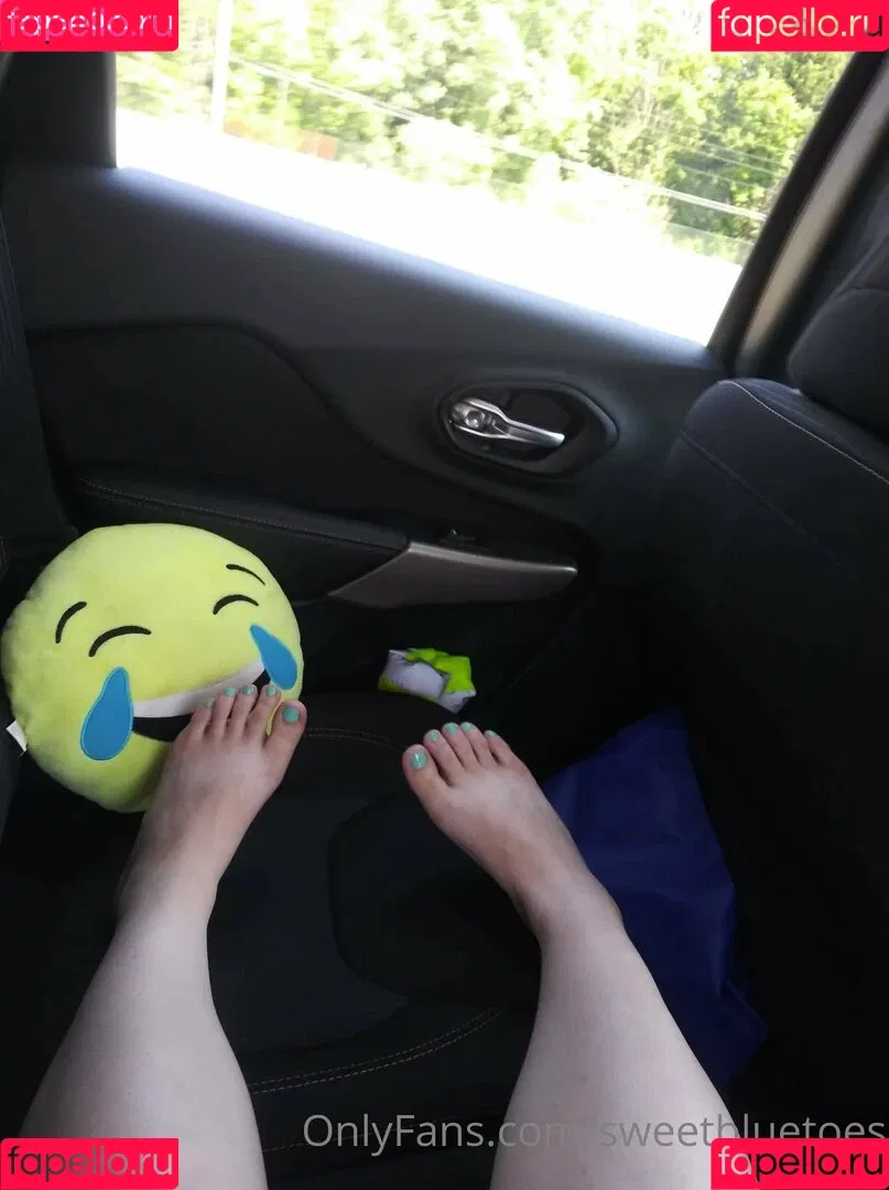 sweetbluetoes Onlyfans Photo Gallery 