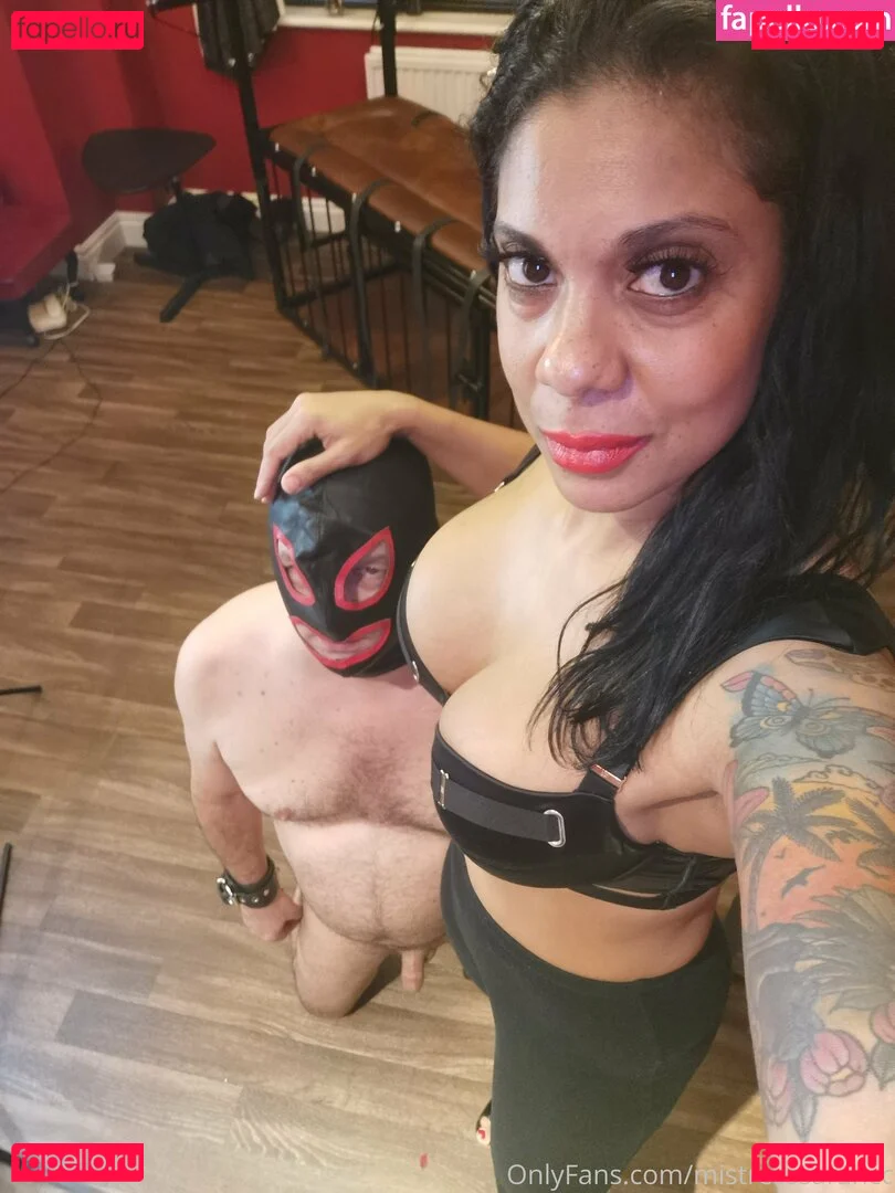 mistresssarahcc Onlyfans Photo Gallery 