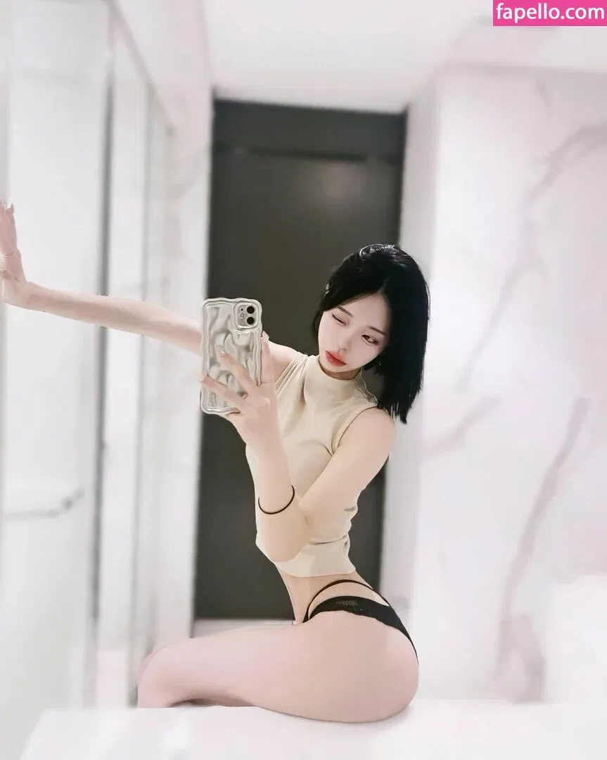 mllnjx Onlyfans Photo Gallery 