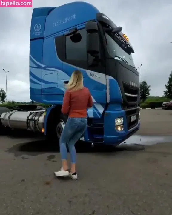 Lisarulit Onlyfans Photo Gallery 