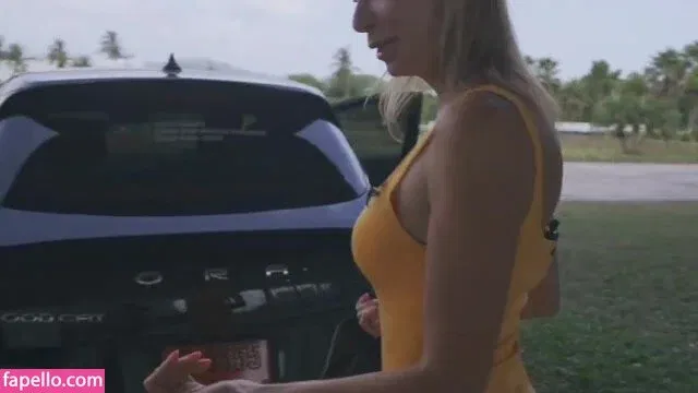 Lisarulit Onlyfans Photo Gallery 