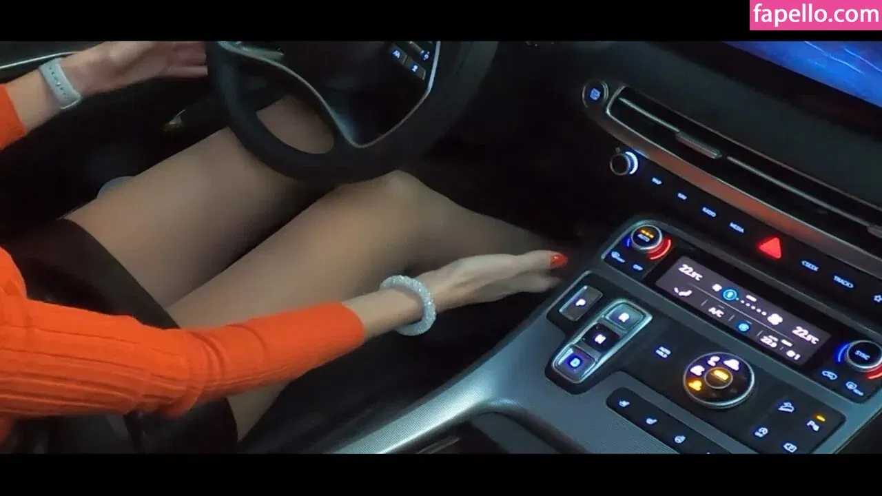 Lisarulit Onlyfans Photo Gallery 