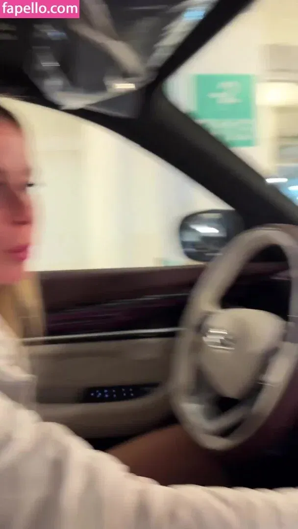 Lisarulit Onlyfans Photo Gallery 