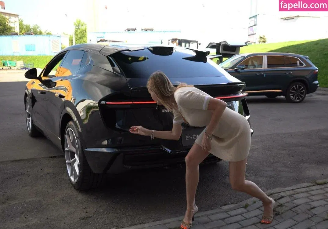 Lisarulit Onlyfans Photo Gallery 