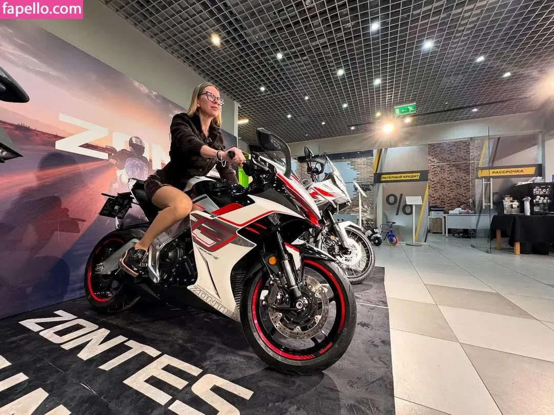 Lisarulit Onlyfans Photo Gallery 